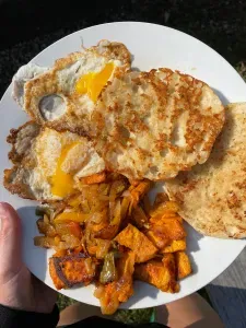 Healthy meal prep ideas shared by St. Louis nutrition coach.